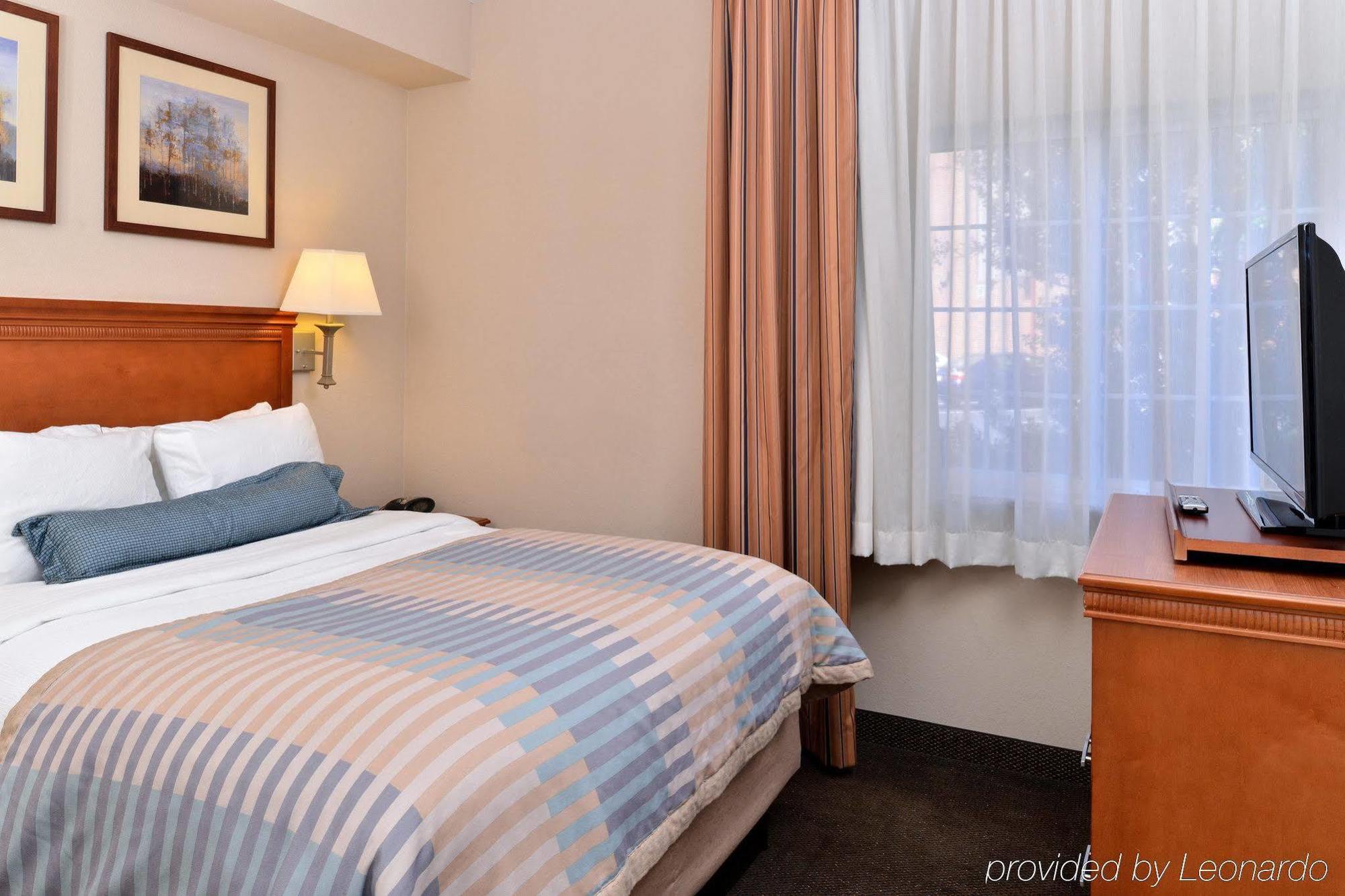 Candlewood Suites Richmond North-Glen Allen By Ihg Екстериор снимка
